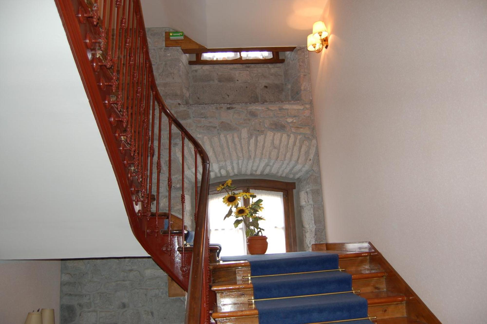 Puente Romano Cangas de Onis Exterior photo
